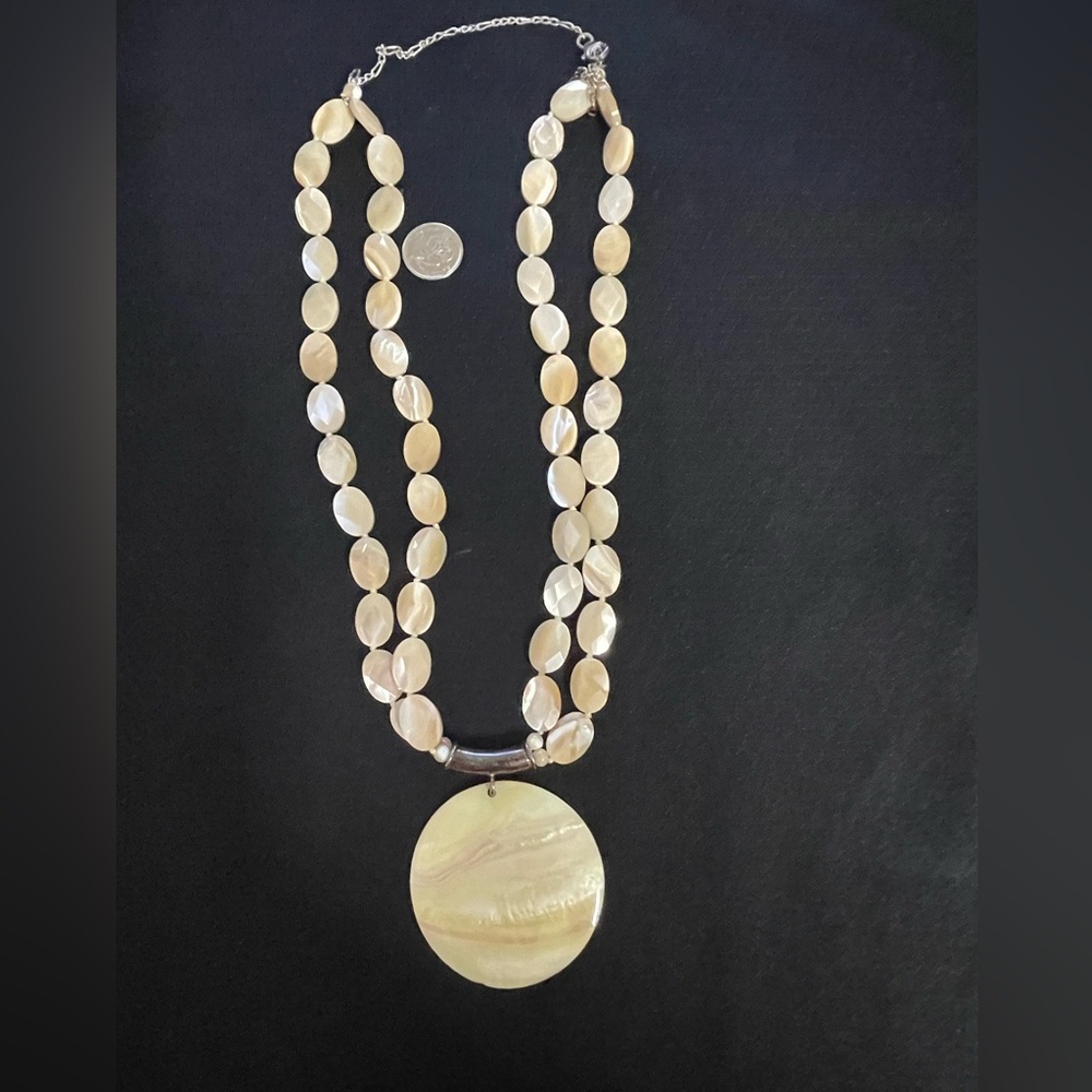 Vintage Mother of Peral and 925 silver necklace